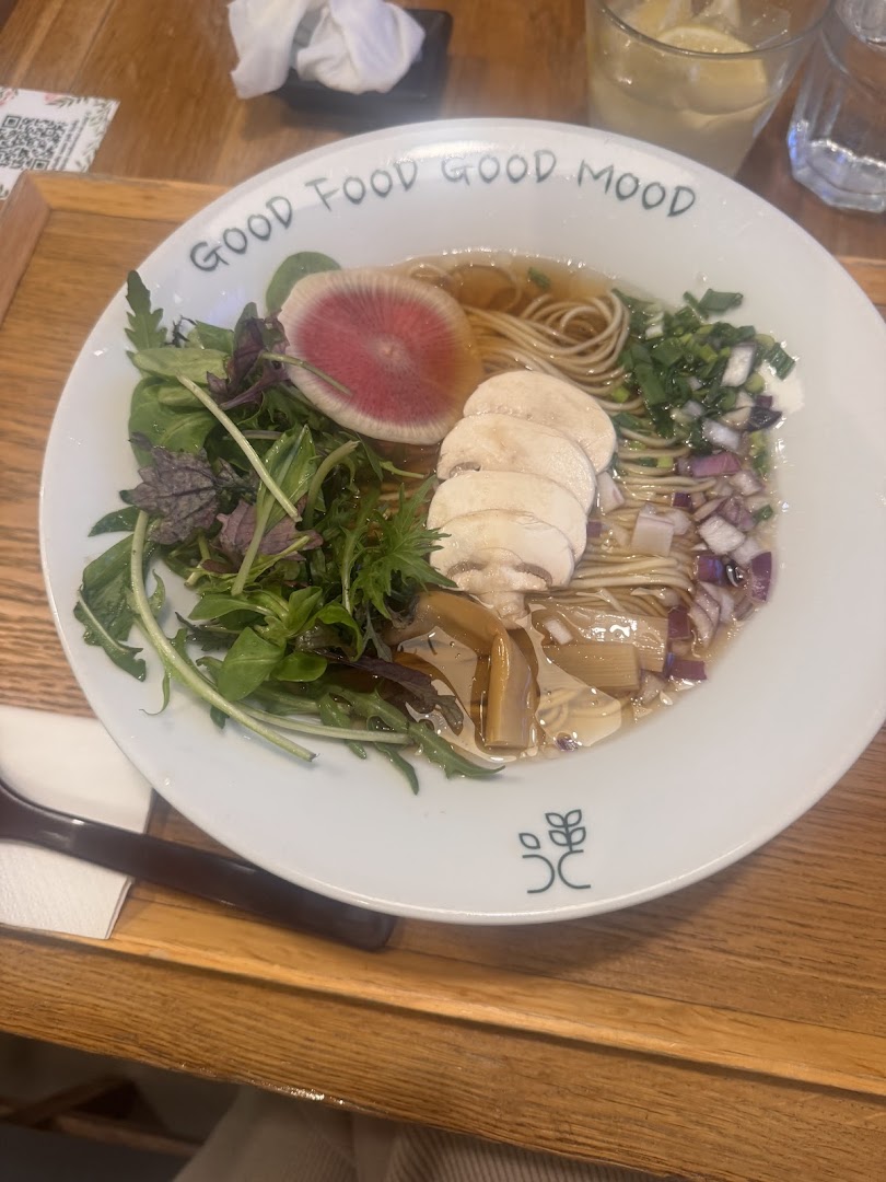 Miska ramen przy ścianie GOOD GOOD GOOD